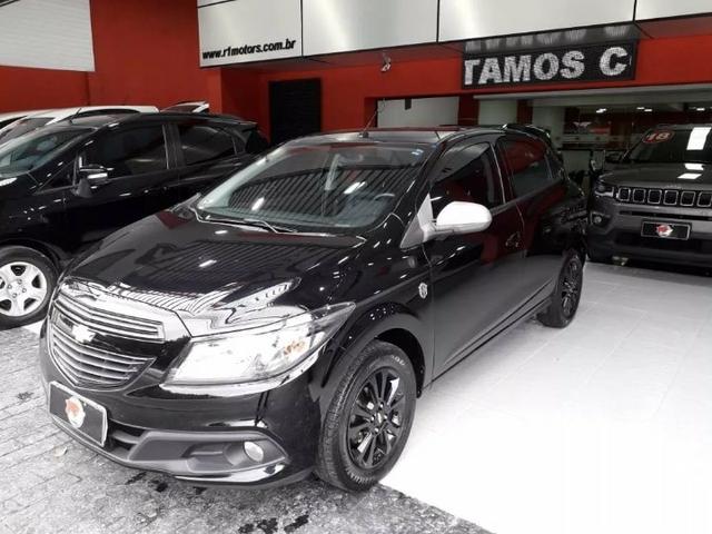 Chevrolet Onix - Foto 2