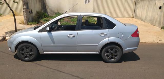 Fiesta sedan 8v 1.6 flex completo