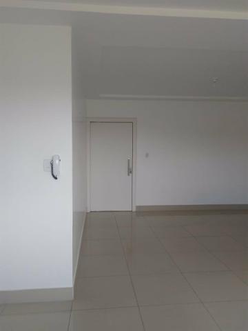Alugo apartamento no Tomba próximo a praça - Foto 3