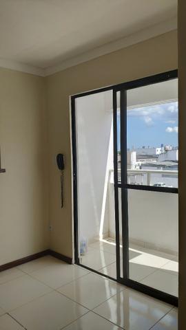 Alugo Apartamento 70 mt² 2/4 prox Av Maria Quitéria garagem coberta tx cond incluída - Foto 5