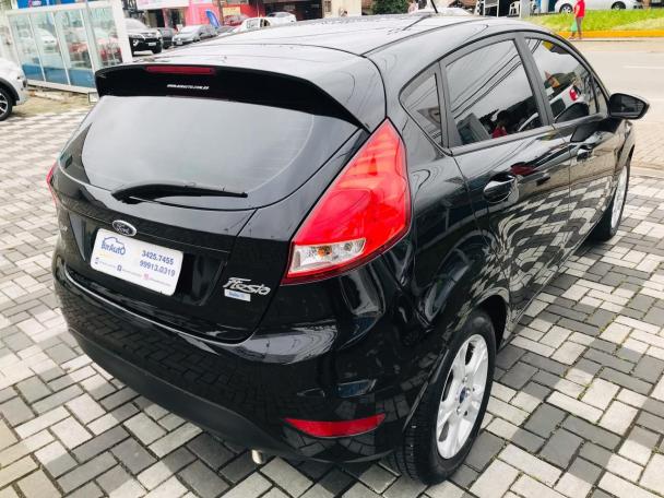 Fiesta 2013/2014 1.6 se hatch 16v flex 4p manual em joinville - Foto 2