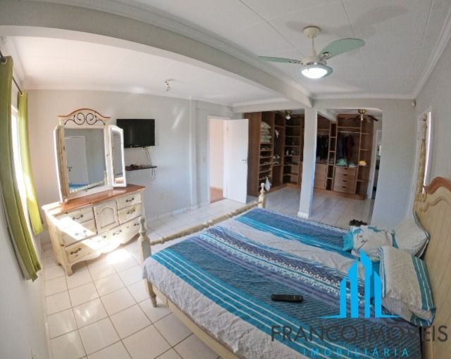 Espetacular casa duplex com 05 Qts lazer completo na Praia do Morro - Foto 8