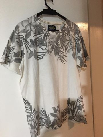 Camiseta colcci