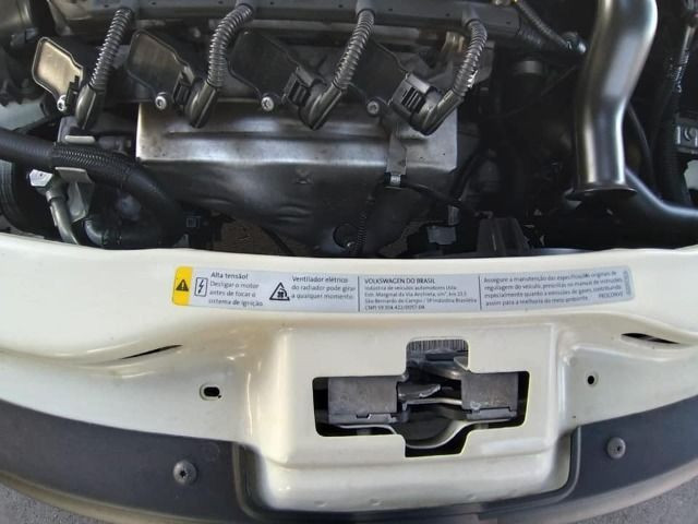 Gol G6 (novo) / Volkswagen / 1.0 / Flex / 04 Portas / Manual / 2015 - Foto 14
