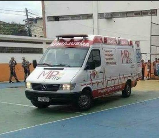 Ambulância Sprinter Básica Completa - Foto 3