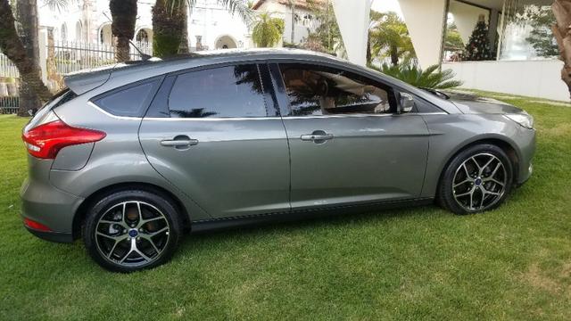 Ford Focus Titanium Powershift 2.0 estado de novo, apenas 33.000km!! - Foto 5