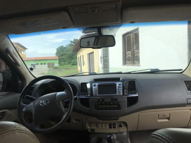 Toyota Hilux SW4 2013 - Foto 5