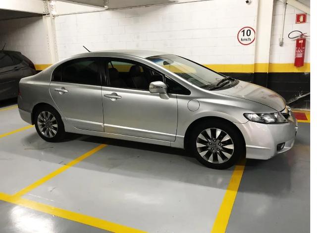 Honda Civic 1.8 lxl flex aut. 4p 2010 prata Oferta Imperdível