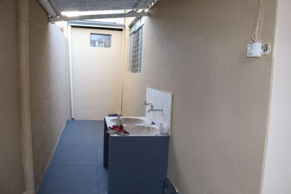 Casa com 3 quartos - Bairro Setor Aeroporto em Goiânia - Foto 15