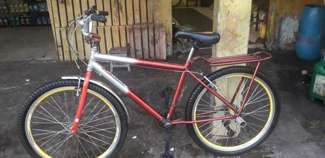 Vendo uma bicicleta