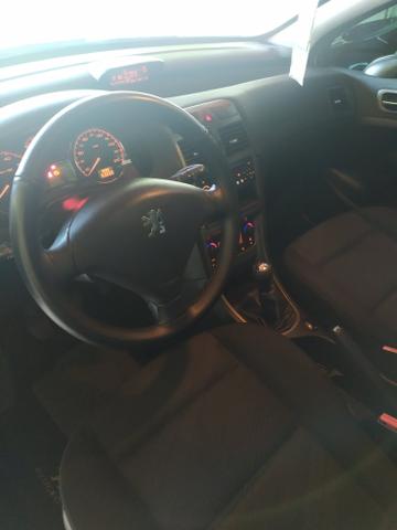 Peugeot 307 presente pack 1.6 - Foto 7