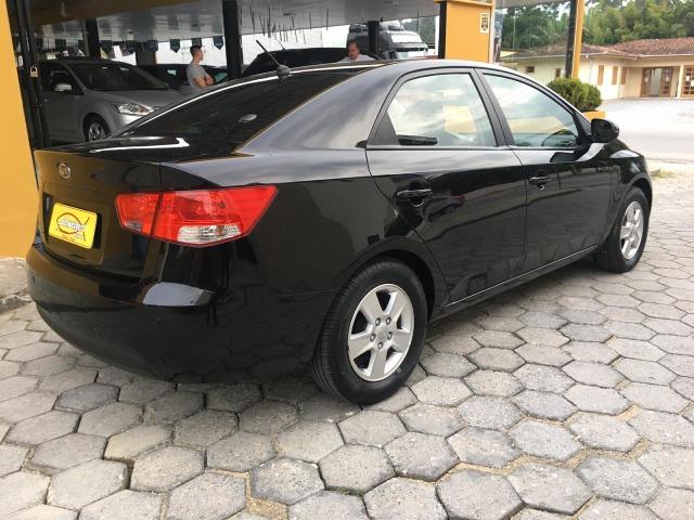 Kia Cerato 2013 de qualidade com baixa km!! - Foto 4