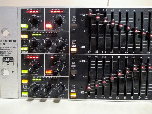 Equalizador Behringer Ultragraph Pro Fbq 6200 - Foto 2