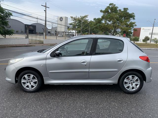 Peugeot 207 Completo 1.4 Flex 2011 impecável - Foto 8