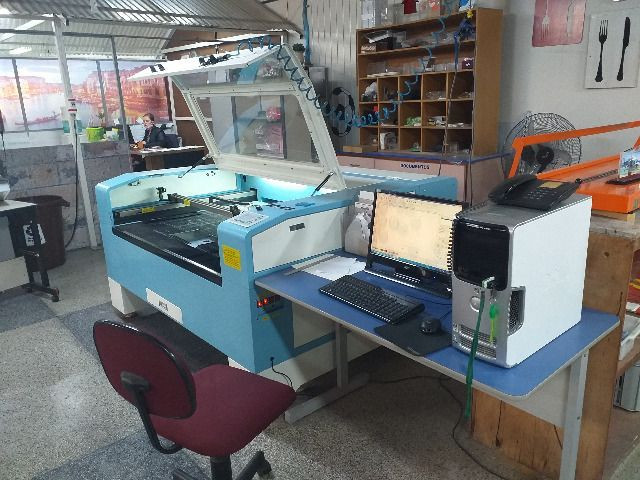 Maquinas para fabricação de peças em acrilico 38 anos de atividade + curso