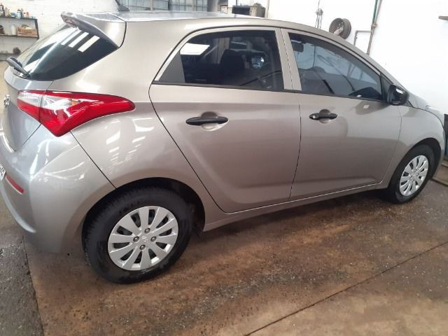 Hyundai HB20 Conf. 1.0 2017 unico dono, Pneus novos - Foto 3