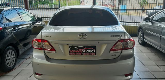 Toyota corolla xei aut 2013/2014 facilitamos sua entrada no cartao de credito - Foto 7