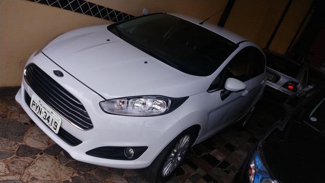 FIESTA TITANIUM 1.6 AUTOMÁTICO HETCH