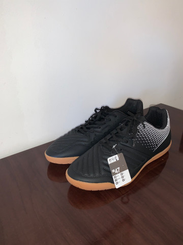 tenis futsal tamanho 45