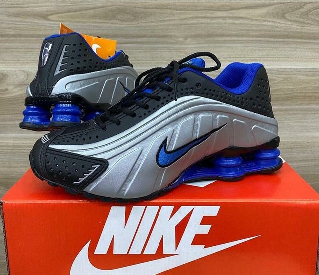 nike shox r4 cores