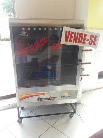 Máquina de assa frango