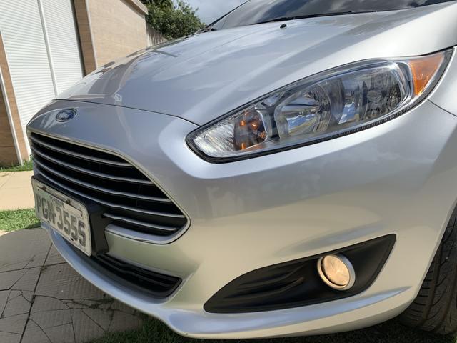 (Oportunidade) New fiesta 1.6 com (kit gás G5) - Foto 2