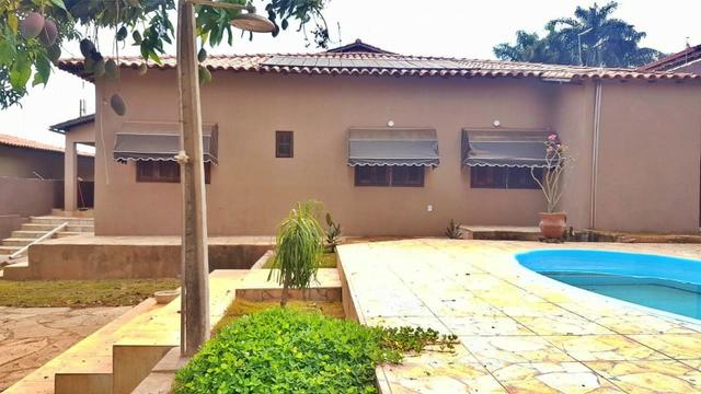 Reformada! 05 quartos, 02 suítes, 01 com closet, piscina, próx EPTG - Foto 18