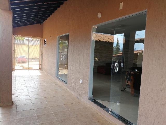 Reformada! 05 quartos, 02 suítes, 01 com closet, piscina, próx EPTG - Foto 17