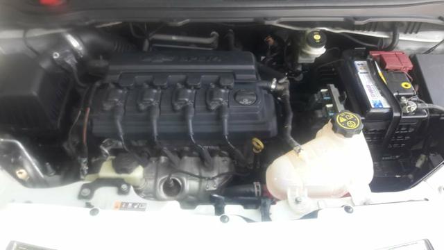 Prisma LTZ automático - Foto 16