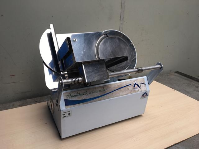 Cortador de frios Doméstico Arbel 170 S- 2.0 EM PROMOÇÃO
