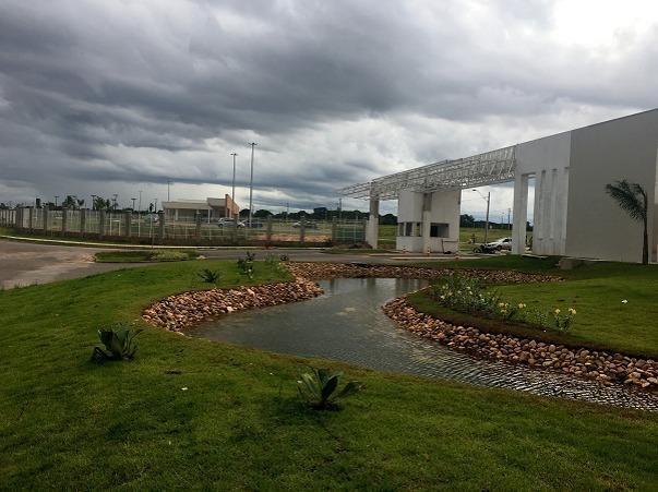 Terreno Florais Itália com 458,79m² Jardim Itália condomínio fechado - Foto 8