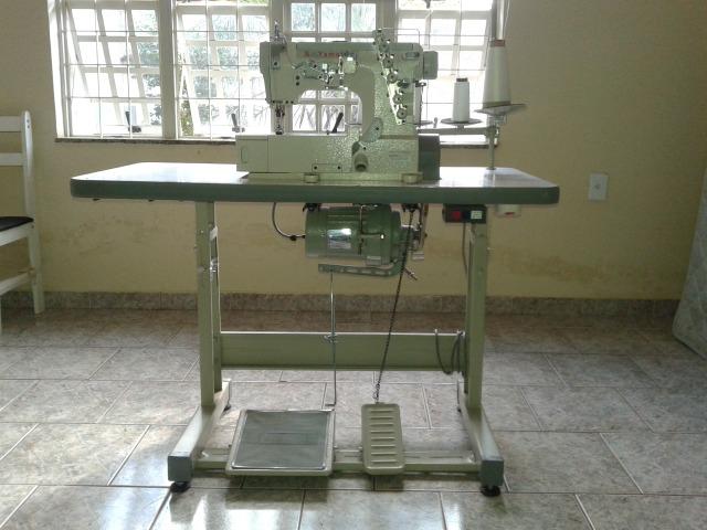 Máquina de Costura Galoneira Yamata