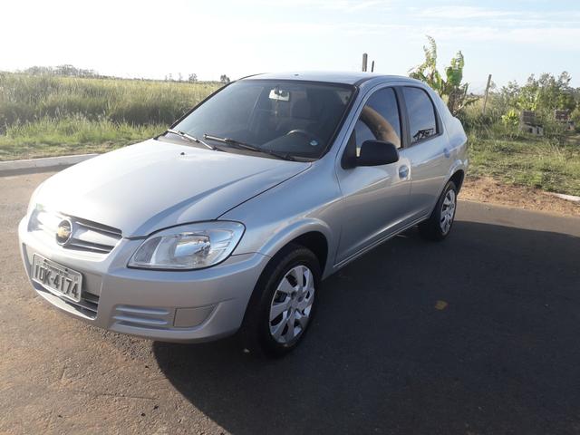 Vendo prisma Maxx ano 2008 $16.500 - Foto 2