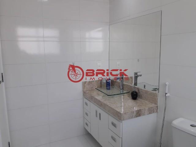 Charmosa casa em condomínio com 4 quartos sendo 2 suítes no Parque do Imbuí - Foto 16