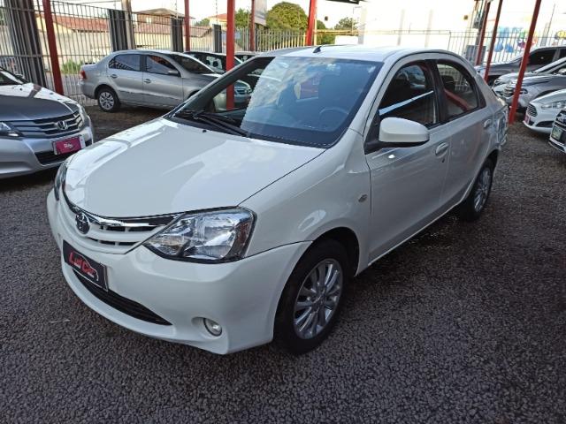 Toyota Etios Hatch Etios XLS platinum 1.5 (Flex) 2014 - Foto 15