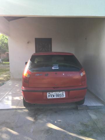 Vendo ou troco em outro carro mas novo ou em moto vai com som - Foto 2