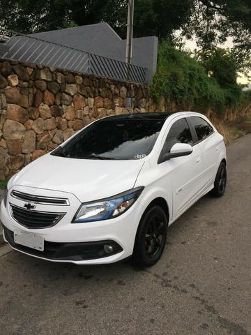 Chevrolet Onix 1.0 LT 2013