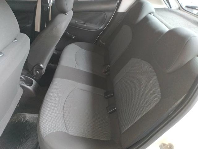 Peugeot 207 Xr 1.4 Branco Completo - Foto 16