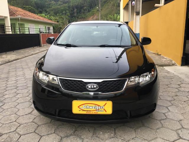 Kia Cerato 2013 de qualidade com baixa km!! - Foto 3