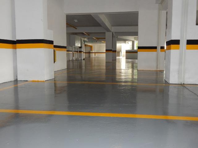 Pintura de piso para oficina e estacionamento