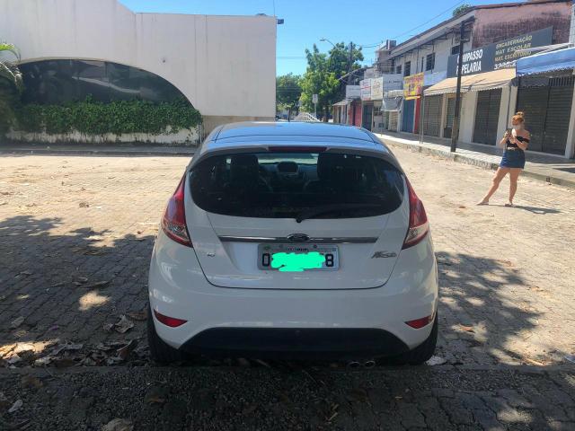 Ford Fiesta 2014 - Foto 2