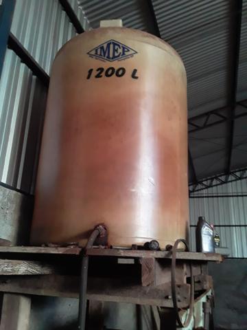 Reservatório de diesel 1.200 L