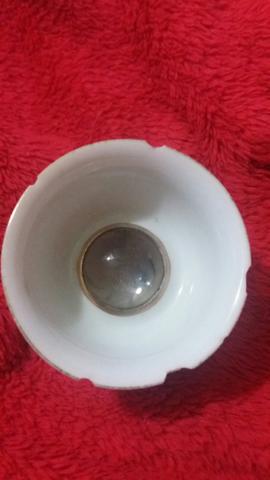 Antigo copinho de saquê em porcelana e fundo vitrio - Foto 3