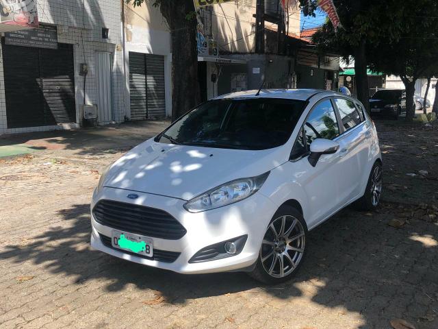 Ford Fiesta 2014 - Foto 3