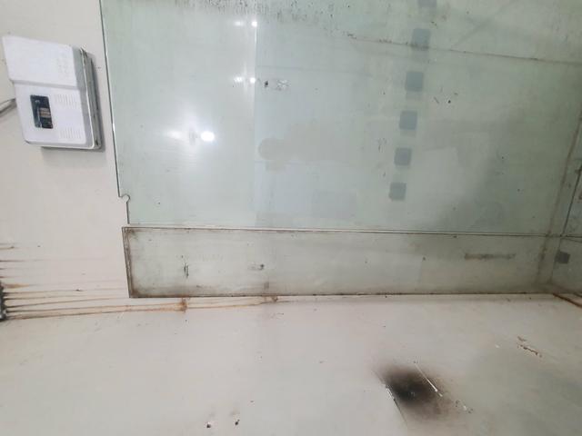 Vendo porta de vidro 2,20x1,00