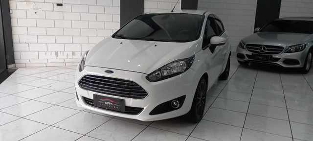 FORD FIESTA 1.6 16V TITANIUM POWERSHIFT AUT.  CARRO C/ REPARO 