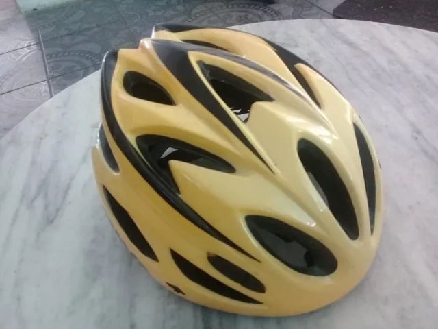 capacete para byke semi novo - Foto 3