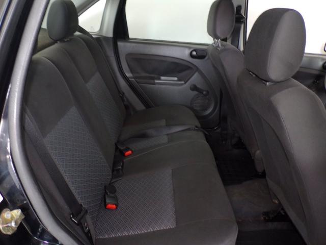 FORD FIESTA 2006/2007 1.6 MPI SEDAN 8V FLEX 4P MANUAL - Foto 7