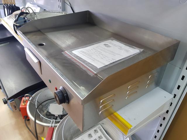 Chapa elétrica profissional INOX - NOVA - Foto 2