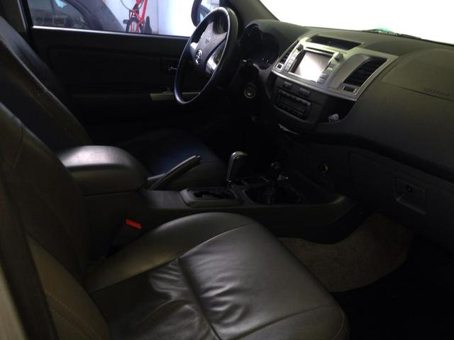 VENDO HILUX SRV 4x4 3.0 2013 Diesel - Foto 5